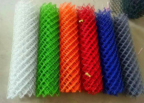 5mm Metal 4 Foot Chain Link Fence Pvc Diamond Mesh Fencing Gładka powierzchnia