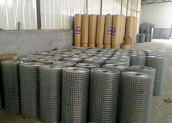 Panele ogrodzeniowe z drutu zielonego o długości 18 m, powlekane tworzywem sztucznym, Rolki z siatki drucianej powlekane PCV P