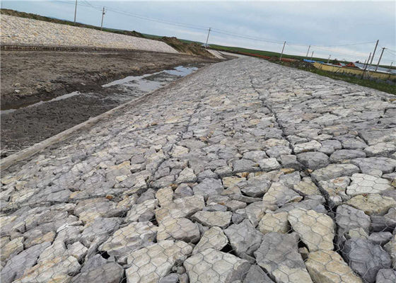 Sześciokątna siatka druciana powlekana PVC o dużej trwałości ocynkowana ogniowo 80 * 100 mm