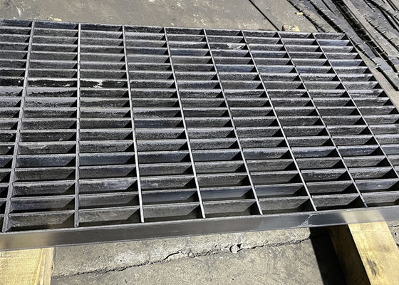 Spawana stalowa krata o splocie płóciennym ocynkowana platforma budowlana 50x5mm