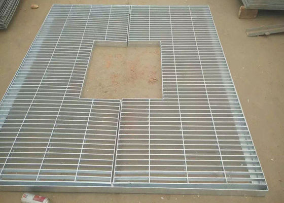 Anti Rust SS316 Floor Forge Walkway Stalowa krata ząbkowana