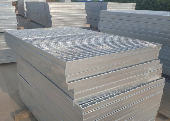Zewnętrzna platforma pomostowa Stalowa krata 1000x1000 Mm Stal nierdzewna 304