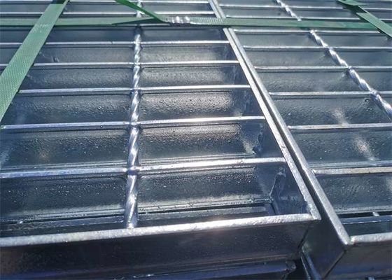 Zakład chemiczny Krata ze stali ocynkowanej ogniowo 1m Ząbkowany arkusz