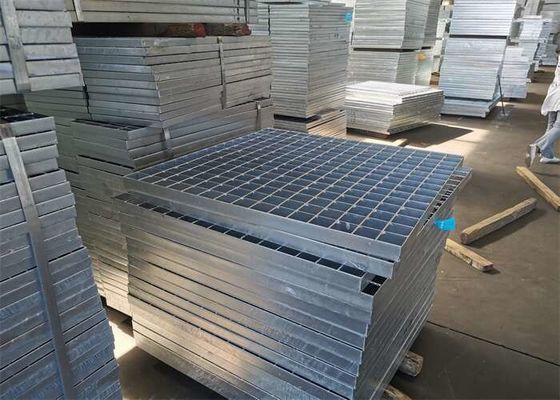 20 × 5mm ocynkowana ogniowo stalowa krata pomostowa Kratki metalowe do podjazdów