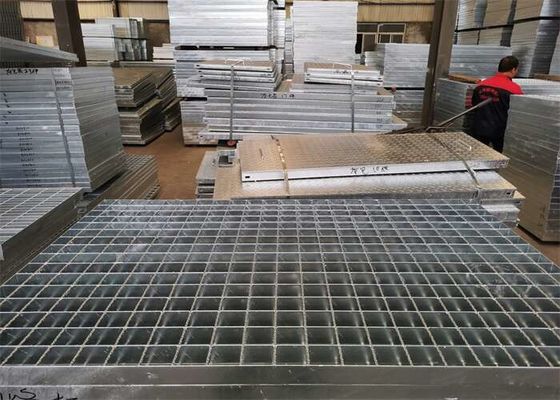 Kratki odwadniające o grubości 6 mm do dużych obciążeń 25x3 mm Typ ząbkowany3
