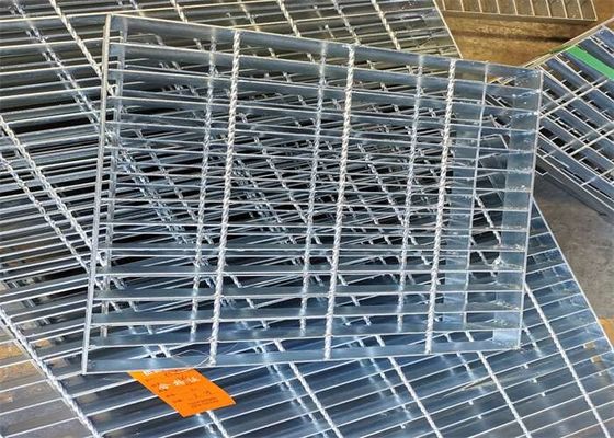 Kratki miejskie Q345 Stalowe kraty podjazdowe Kraty ząbkowane typu