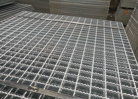 Q235 Stalowa, odporna na rdzę metalowa platforma z płaskim prętem typu 7 mm grubości