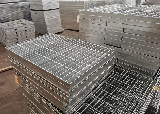 Platforma podjazdowa Stalowa krata pomostowa Powłoka cynkowa o grubości 120 mm
