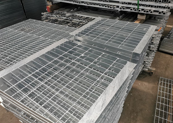 Q235 Stalowa, odporna na rdzę metalowa platforma z płaskim prętem typu 7 mm grubości